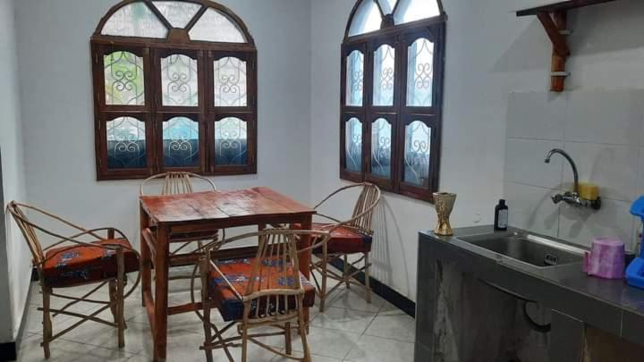 Marashi Villa Нунгви Экстерьер фото